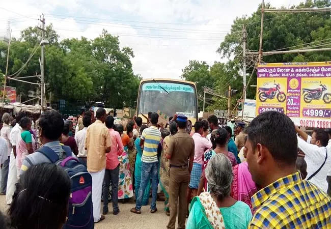 VIRUDHUNAGA PEOPLES AGAINST  Fierce opposition to textile park
